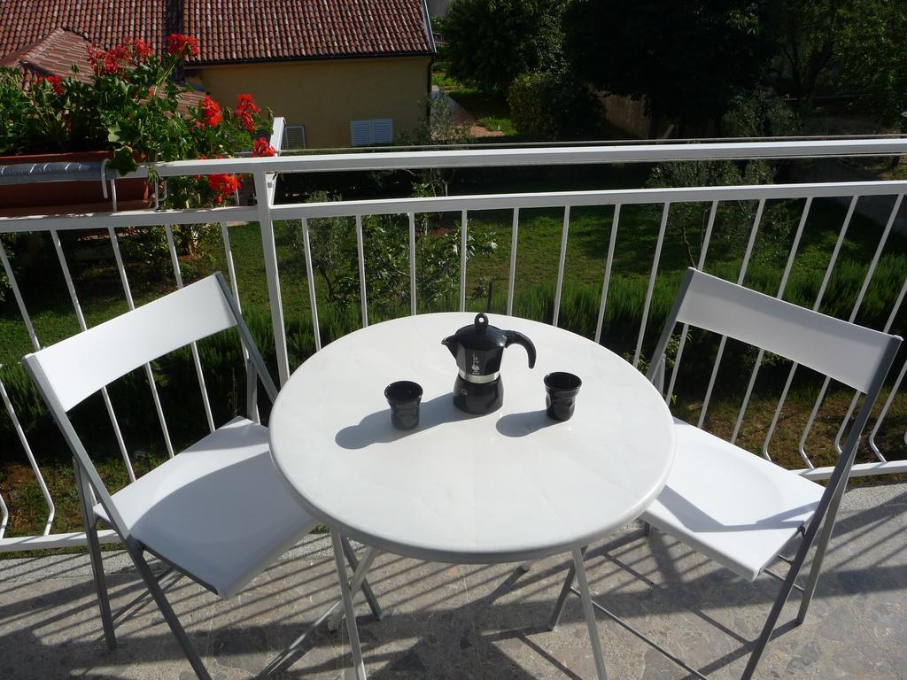 Apartments Noris Пула Екстериор снимка