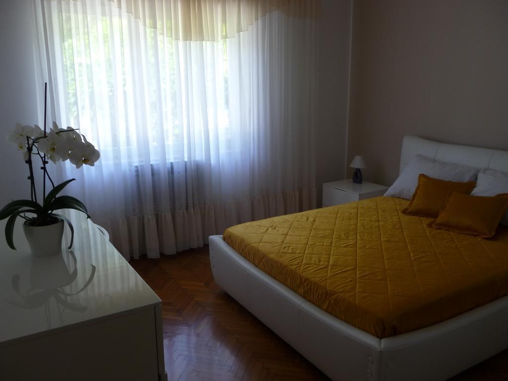 Apartments Noris Пула Екстериор снимка