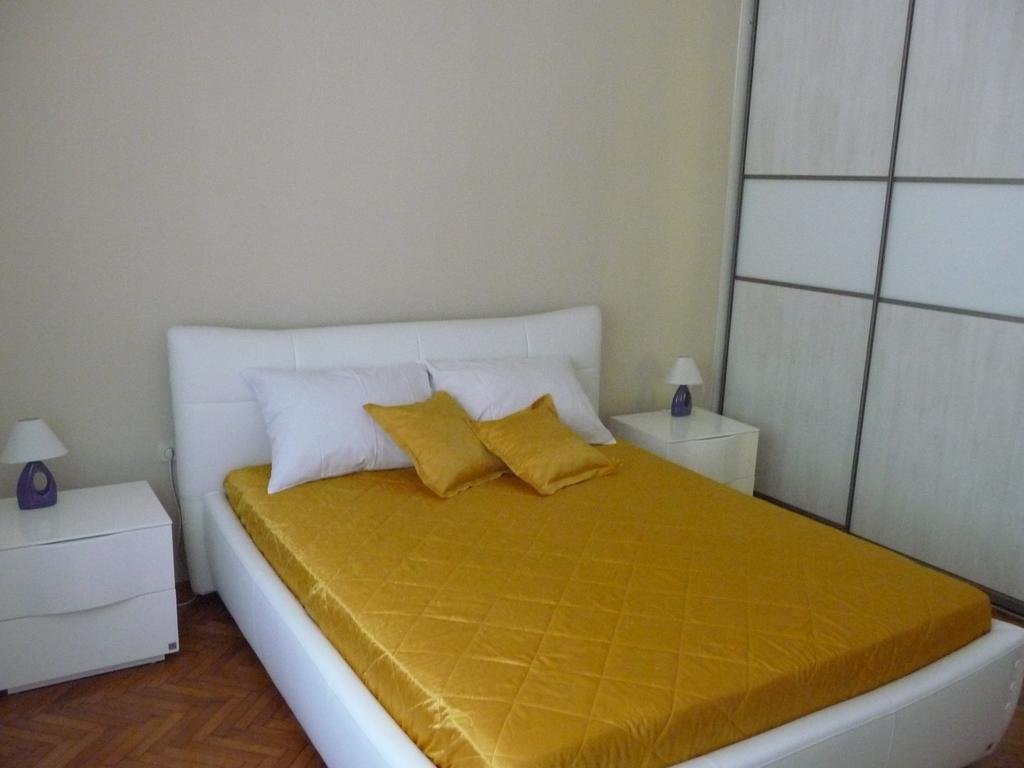 Apartments Noris Пула Екстериор снимка